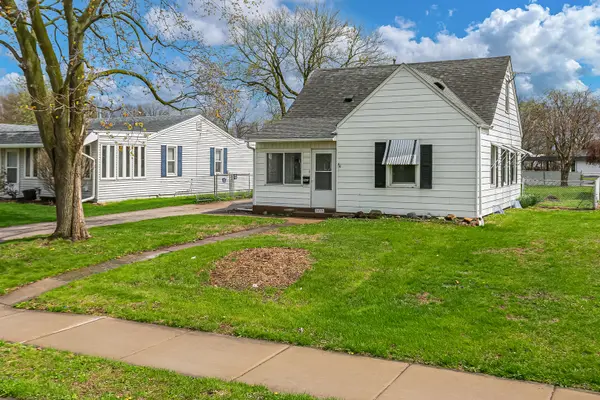 2202 46th ST, Moline, IL 61265