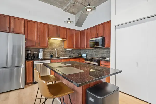 3963 W Belmont AVE #316, Chicago, IL 60618
