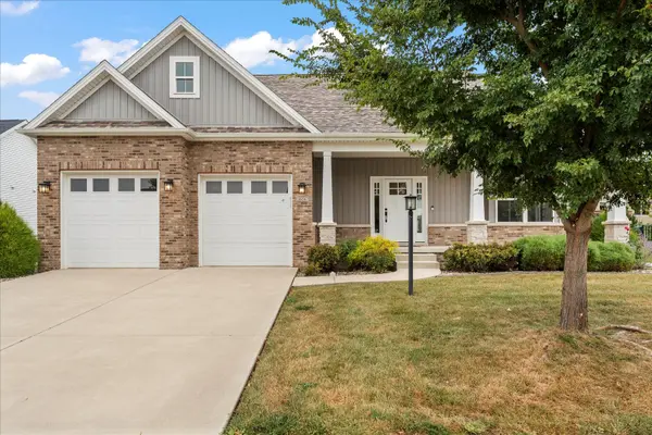 1616 Kassen AVE, Mahomet, IL 61853