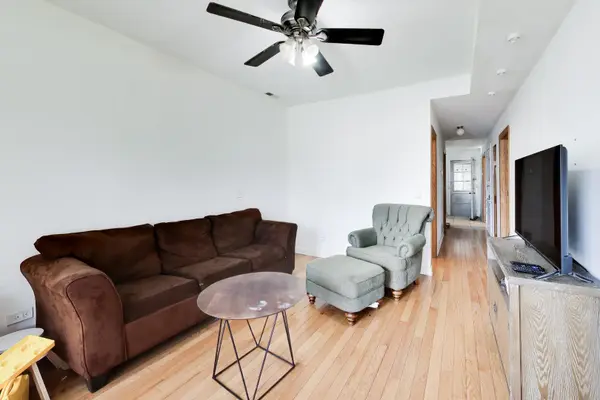 3324 N Kostner AVE, Chicago, IL 60641