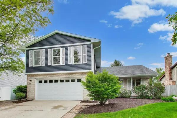 1101 Oakwood DR, Westmont, IL 60559