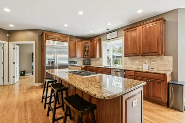 14101 W Rodmell CT, Libertyville, IL 60048