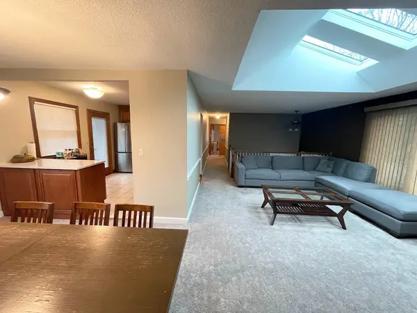525 Ramblewood CT, Lake Zurich, IL 60047