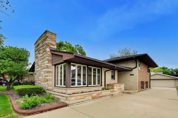 10620 Lockwood AVE, Oak Lawn, IL 60453