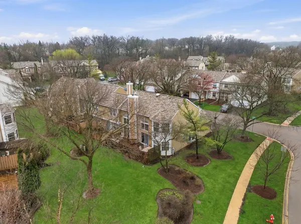450 Ascot LN, Streamwood, IL 60107