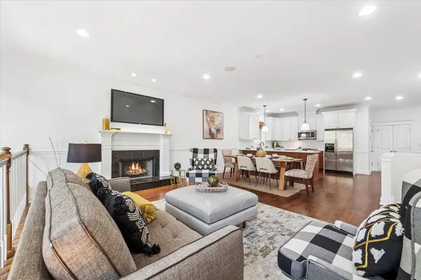 3625 N Lakewood AVE #1N, Chicago, IL 60613