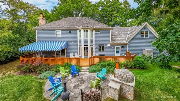 25089 N Pawnee RD, Barrington, IL 60010