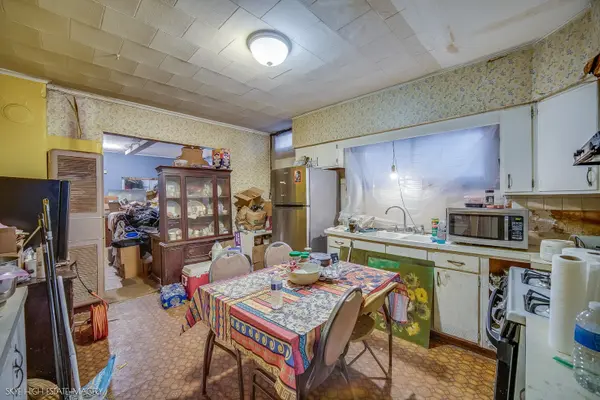 2016 W 51st ST, Chicago, IL 60609