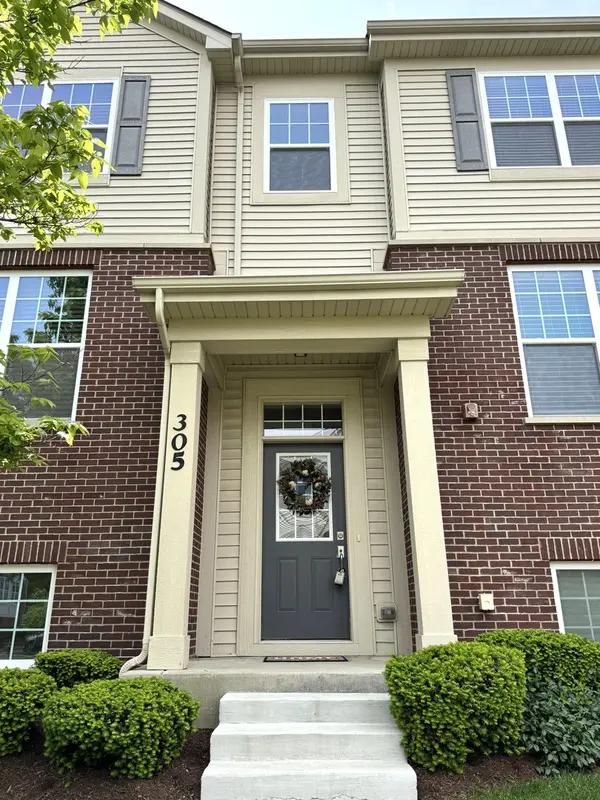 305 Lexington LN, Rolling Meadows, IL 60008