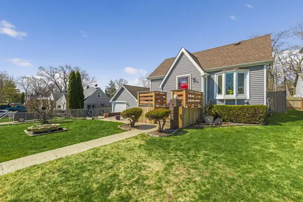 326 BELLEVUE DR, Round Lake Park, IL 60073