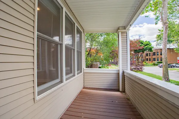 5707 N Rockwell ST, Chicago, IL 60659