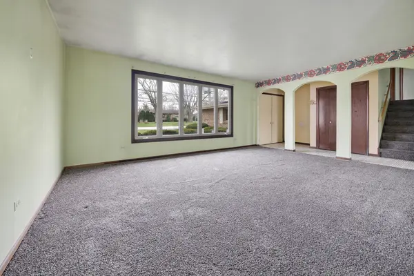 5916 W 127th ST, Alsip, IL 60803