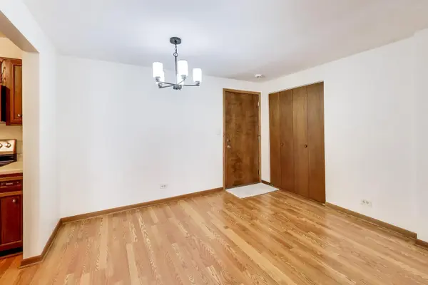 2325 N Neva AVE #302B, Chicago, IL 60707