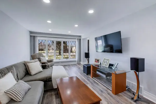 8407 N Olcott AVE, Niles, IL 60714