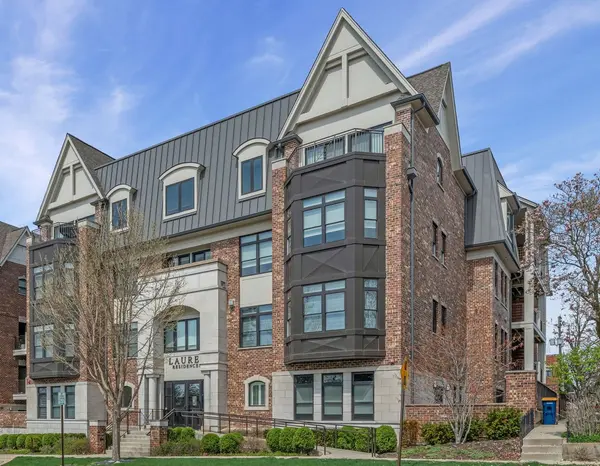 815 Laurel AVE #403, Highland Park, IL 60035