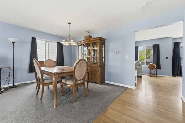 39907 Walton LN, Beach Park, IL 60083