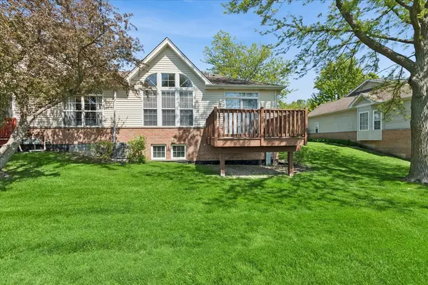 16766 S Sunset Ridge CT, Lockport, IL 60441
