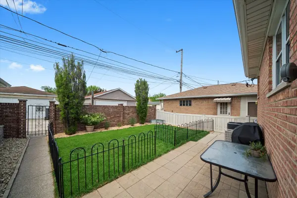 5142 S Mulligan AVE, Chicago, IL 60638