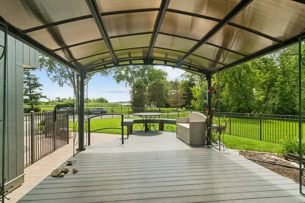 1120 Fortress DR, Mchenry, IL 60050