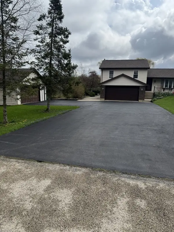 25225 N Virginia AVE N, Lake Zurich, IL 60047