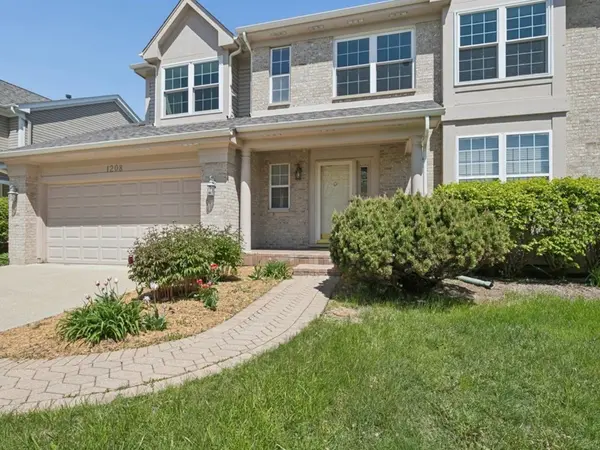 1208 Shetland DR, Mundelein, IL 60060