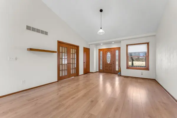 3455 W Harbor DR, Bettendorf, IA 52722