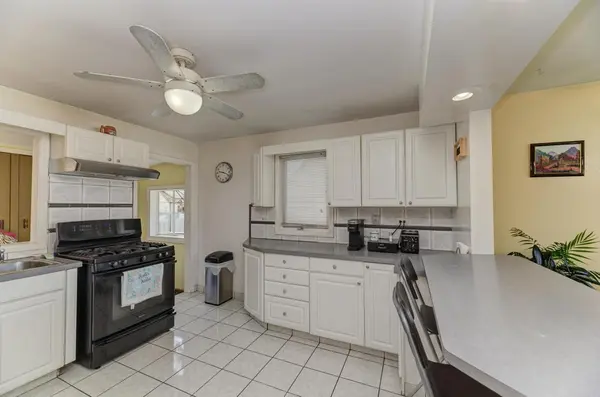 1431 N Hillside AVE, Berkeley, IL 60163