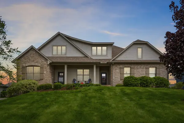 6858 Grover STA, Bettendorf, IA 52722