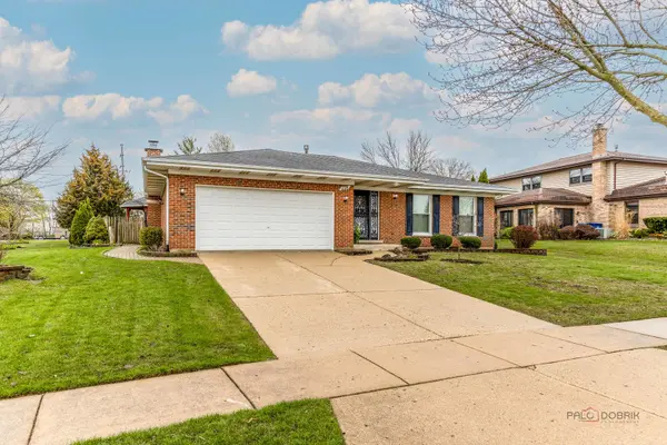 1128 Aegean DR,  Schaumburg,  IL 60193
