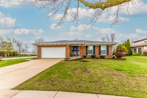 1128 Aegean DR, Schaumburg, IL 60193
