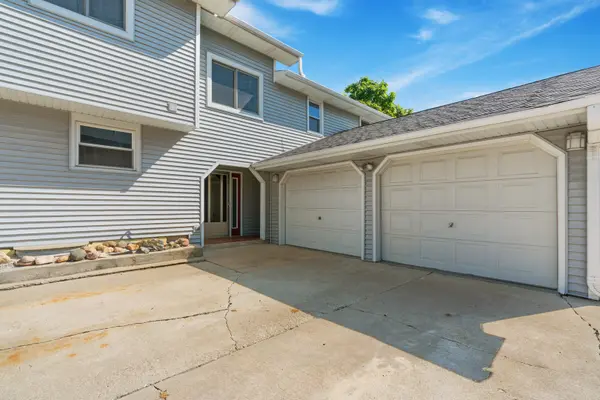 206 Washington ST, Oswego, IL 60543