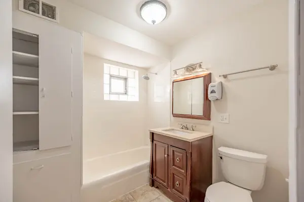 2110 N Avers AVE, Chicago, IL 60647