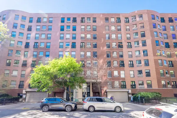 711 W Gordon TER #810, Chicago, IL 60613