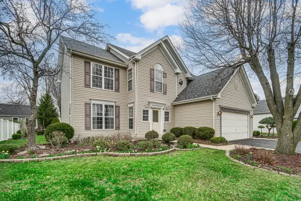 176 Sandalwood LN, Bolingbrook, IL 60440