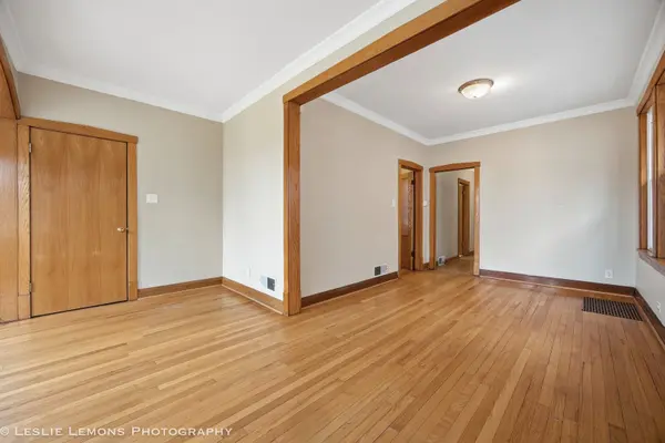 3820 Wesley AVE, Berwyn, IL 60402