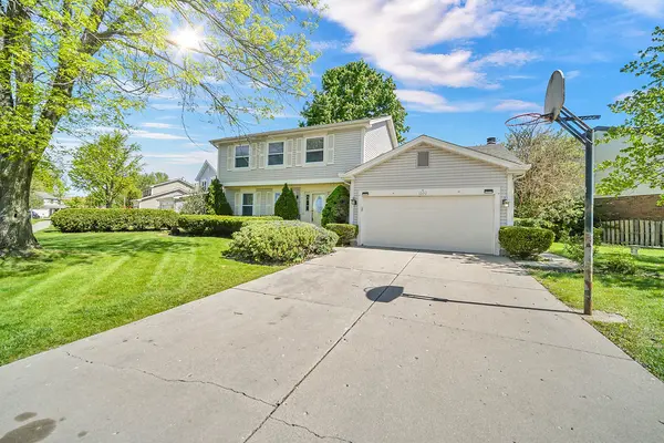 1100 LOCKWOOD DR, Buffalo Grove, IL 60089