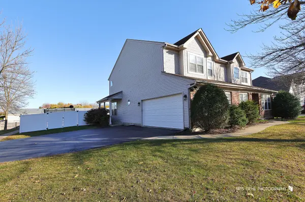415 Kingsport DR, Gurnee, IL 60031