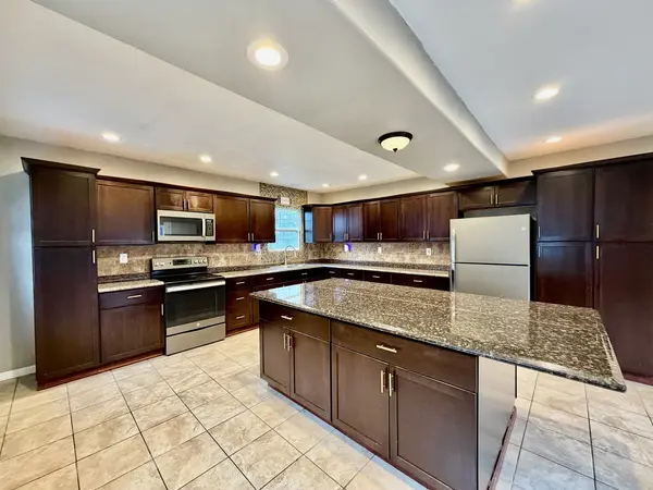 1008 5th AVE, Camanche, IA 52730