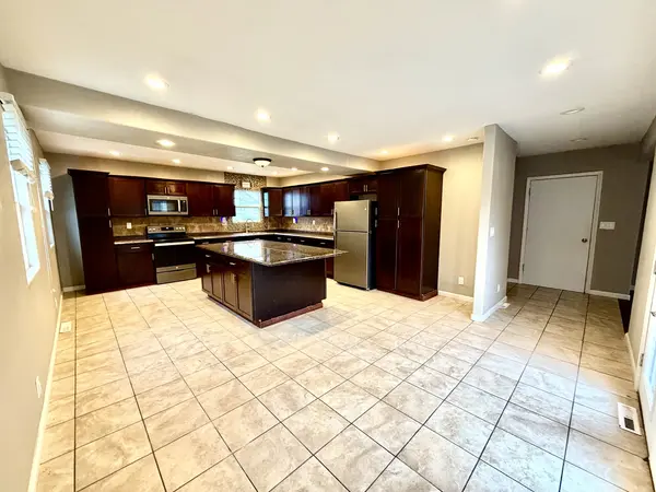 1008 5th AVE, Camanche, IA 52730