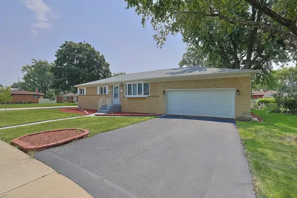 1703 Bonita AVE, Mount Prospect, IL 60056