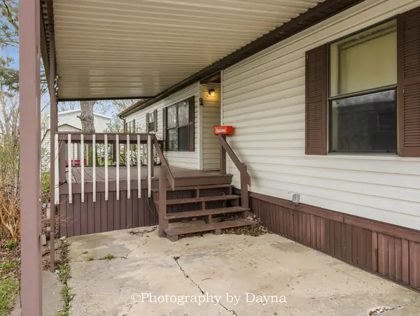 85 Berry LN, Bourbonnais, IL 60914
