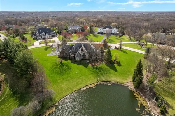 36W442 Hunters Gate RD, St. Charles, IL 60175