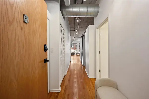 933 W Van Buren ST #702, Chicago, IL 60607