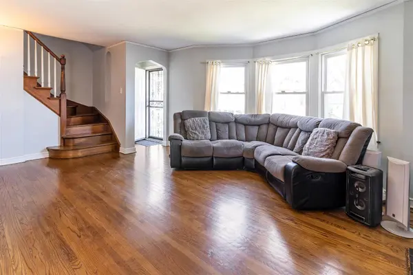 8108 S Wood ST, Chicago, IL 60620