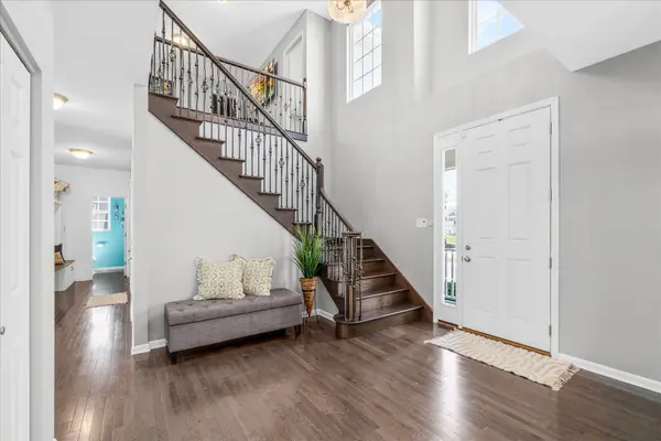 1031 S Carly CIR, Yorkville, IL 60560