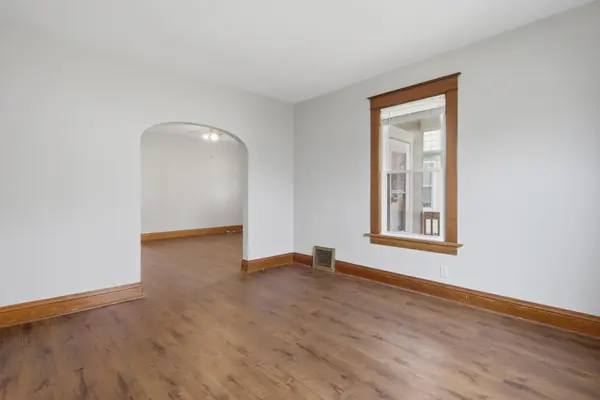 1719-1721 W 16th ST, Davenport, IA 52804