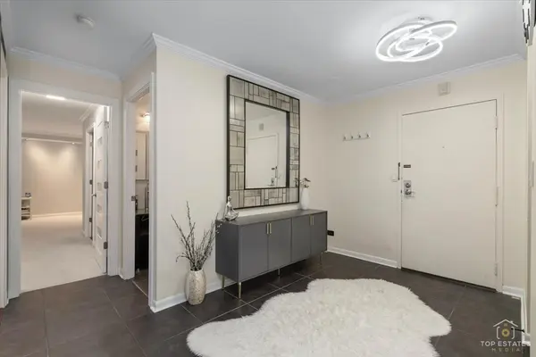 1405 E Central RD #222C, Arlington Heights, IL 60005