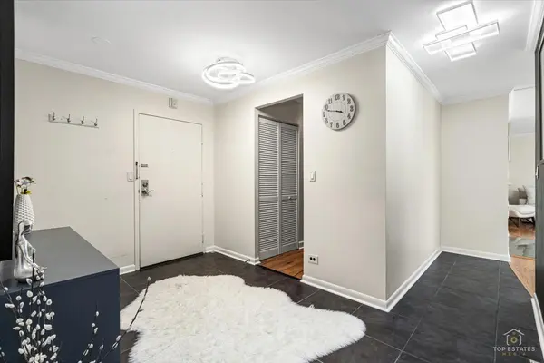 1405 E Central RD #222C, Arlington Heights, IL 60005
