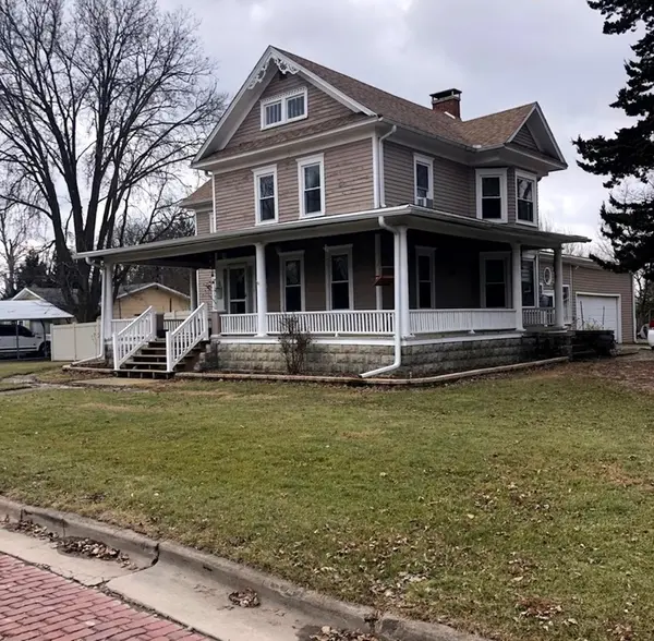 304 S Poplar ST, Onarga, IL 60955