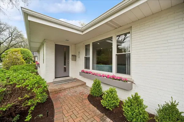 912 Hunter RD, Wilmette, IL 60091